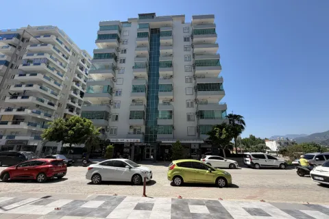 2+1 Apartment  in Mahmutlar, Antalya, Turkey No. 238846