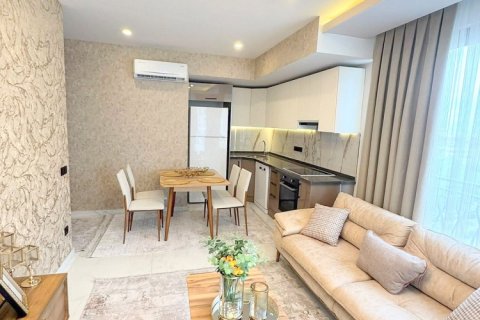 Квартира  2-х ком. в Аланье, Анталья, Турция №238753
