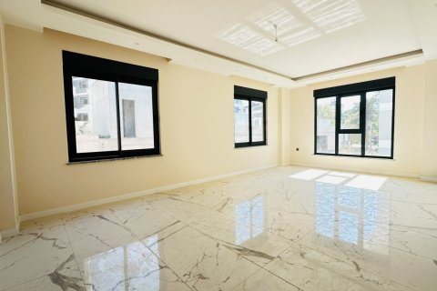 Продажа квартиры в Оба, Анталье, Турция 2+1, 110м2, №238759 – фото 2