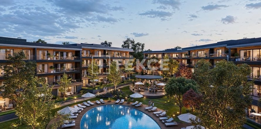 Квартира 4+1 в Чекмекёе, Стамбул, Турция №238325