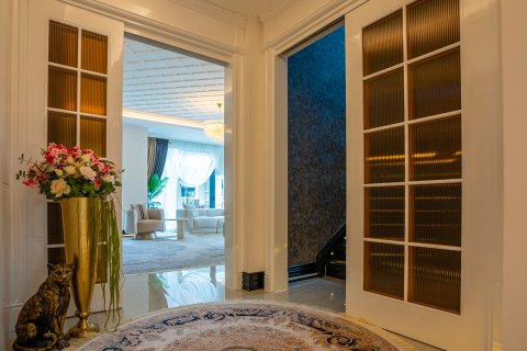 ویلا در در Yekta Kingdom Premium Villas Alanya ، ترکیه 4 خوابه ، 819.2 متر مربع.  شماره 170405 - 9