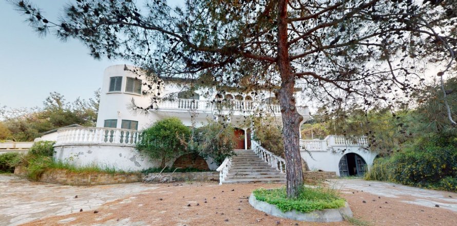 Land plot  in Girne, Northern Cyprus No. 103699