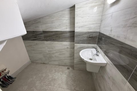 Apartment for sale  in Akcaabat, Trabzon, Turkey, 3 bedrooms, 195m2, No. 228569 – photo 12