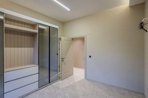 در Kusadasi ، ترکیه 250 متر مربع. شماره 226679 - 2