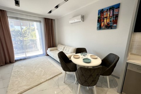   i Oba, Antalya, Turkiet Nr. 104029 - 18