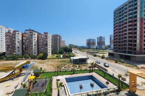 1+1 Apartment  in Mersin, Turkey No. 136597