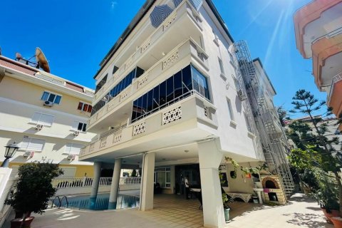 2+1 Apartment in Oba, Antalya, Turkey No. 138921