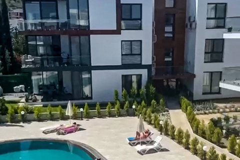 2+1 Apartment in Girne, Northern Cyprus No. 105587