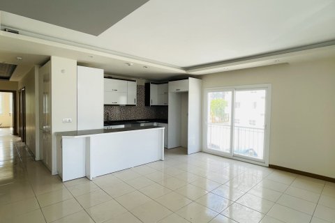 3+1 Lägenhet  i Mersin, Turkiet Nr. 100773 - 3