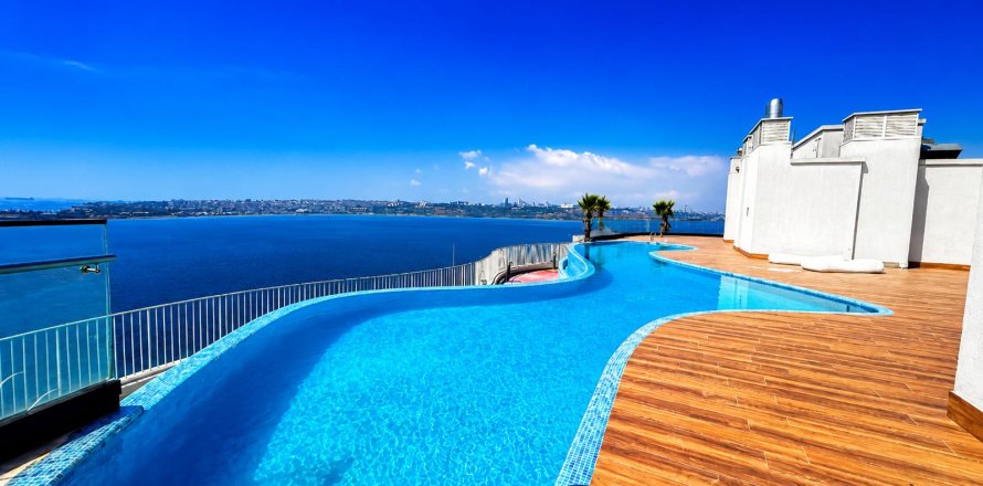 3+1 Apartment in Küçükçekmece, Istanbul, Turkey No. 225800