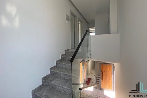 3+1 Villa  in Catalkoy, Girne,  Nr. 90553 - 12