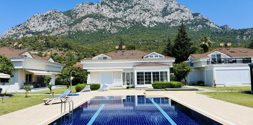 Villa  2+1  Kemer, Antalya, Türkiye №212042