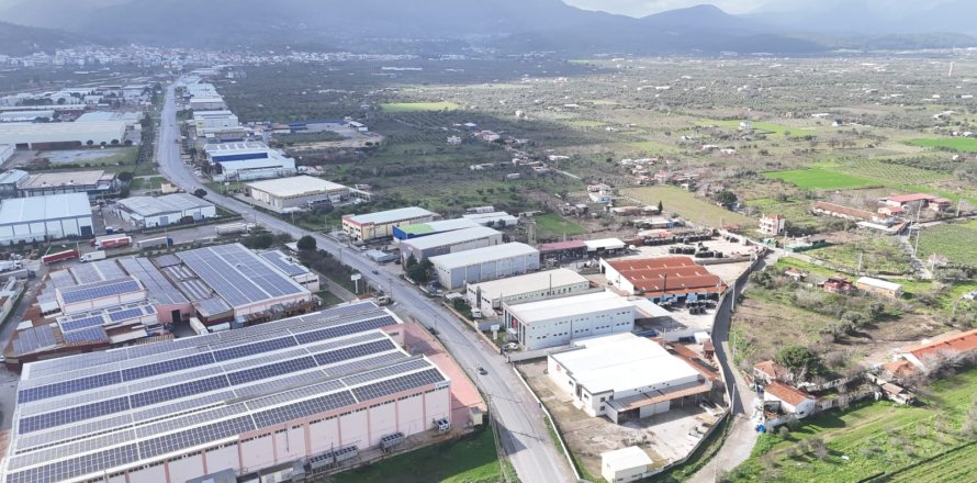Ticari gayrimenkul   Kemalpaşa, İzmir, Türkiye №223277