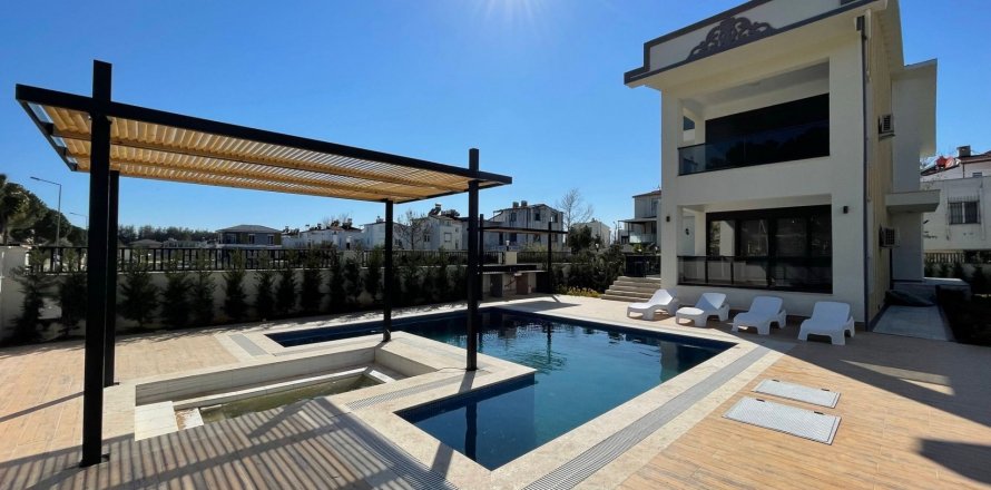 5+1 Villa  in Belek, Antalya, Türkei Nr. 88170