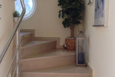 ویلا در  Kestel ، ترکیه 3 خوابه ، 200 متر مربع.  شماره 136095 - 9