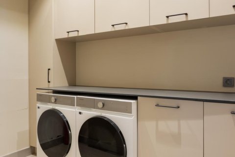 Продажа виллы  в Кемальпаше, Измире, Турция 6 комн., 285м2, №223278 – фото 3