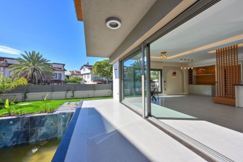 8+1 Villa i Fethiye, Mugla, Tyrkia Nr. 225519 - 18