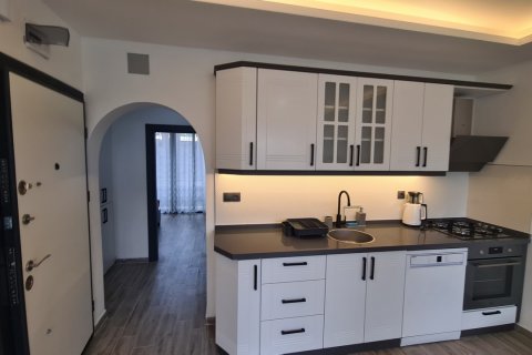 2+1 Wohnung  in Kusadasi, Aydin, Türkei Nr. 102736 - 3