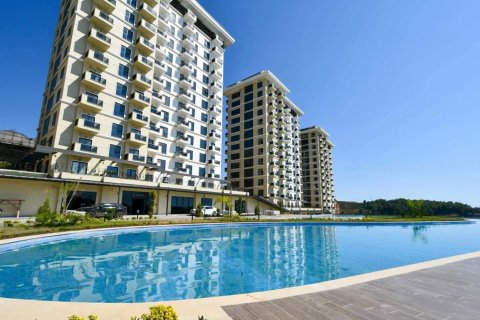 1+1 Apartment  in Mahmutlar, Antalya, Turkey No. 238026