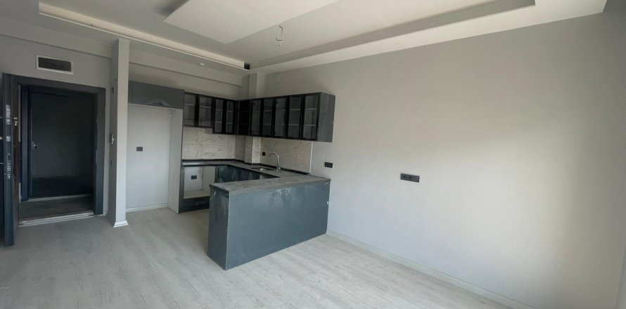 1+1 Lägenhet i Mersin, Turkiet Nr. 140749