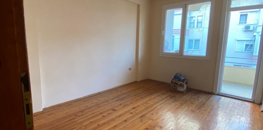 2+1 Apartment  in Alanya, Antalya, Turkey No. 106479