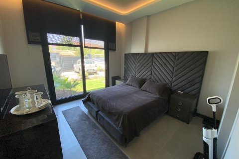 Продажа в Измире, Турция, 330м2, №228871 – фото 6