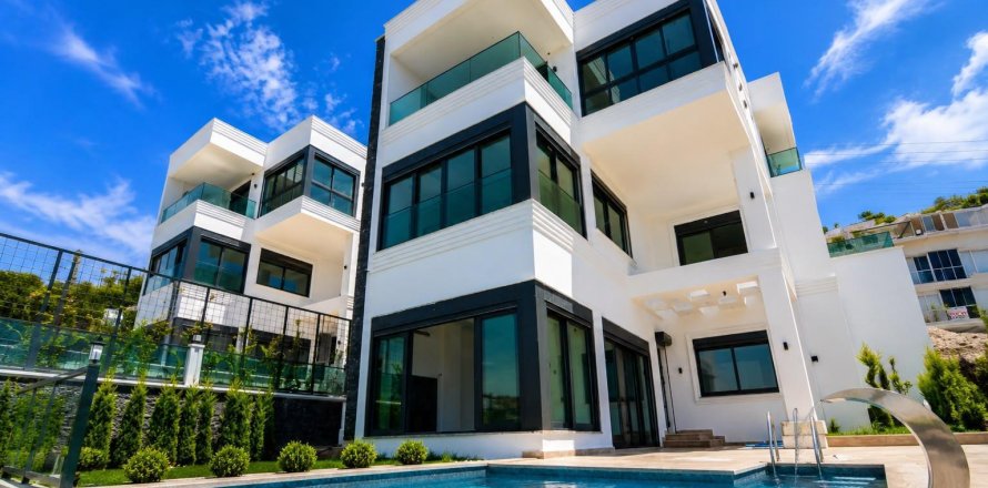 3+1 Villa in Alanya, Antalya, Turkey No. 227666