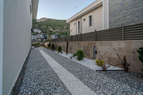 در Kusadasi ، ترکیه 250 متر مربع. شماره 226679 - 26