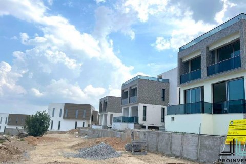 4+1 Villa  in Catalkoy, Girne,  Nr. 90570 - 18