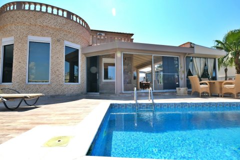 3+1 Villa  i Mahmutlar, Antalya, Turkiet Nr. 134260 - 4