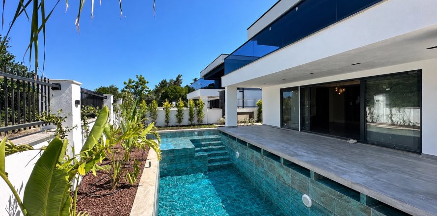 4+1 Villa  in Kemer, Antalya, Turkey No. 226999