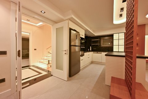 8+1 Villa i Fethiye, Mugla, Tyrkia Nr. 225519 - 11