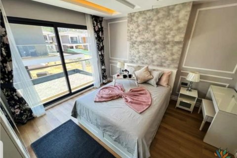 3+1 Villa  i Kusadasi, Aydin, Tyrkiet Nr. 134292 - 8