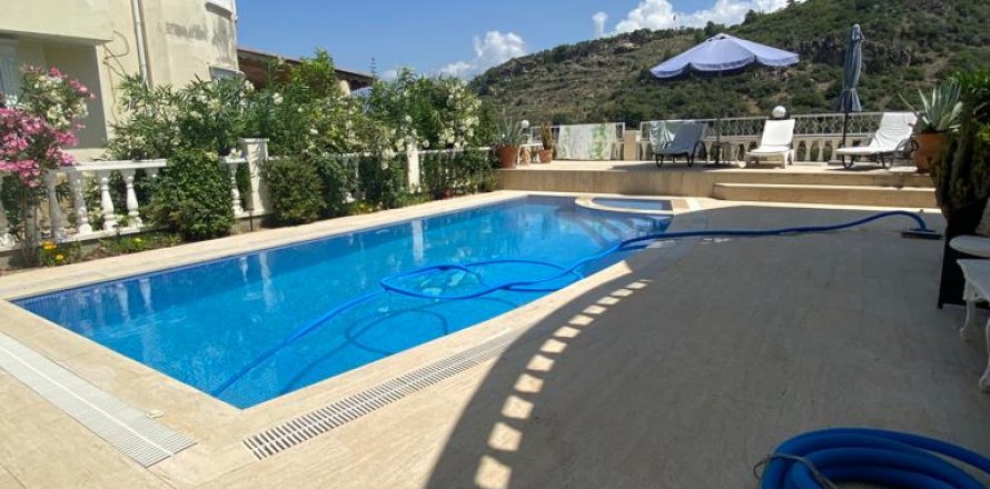 Villa 3+1 Kargıcak, Alanya, Antalya, Türkiye №135525