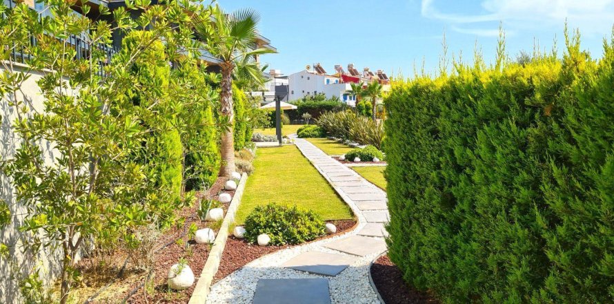 Квартира 2+1 в Кушадасы, Айдын, Турция №215541