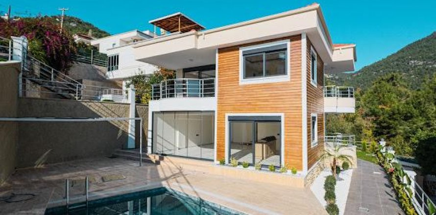 4+1 Villa  in Tepe, Alanya, Antalya, Türkei Nr. 97700