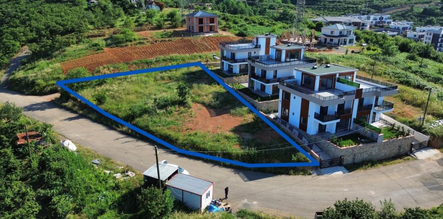 Land plot  in Trabzon, Turkey No. 228566