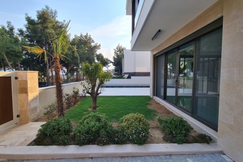 Villa for sale in Kusadasi, Aydin, Turkey, 4 bedrooms, 200m2, No. 136432 – photo 3