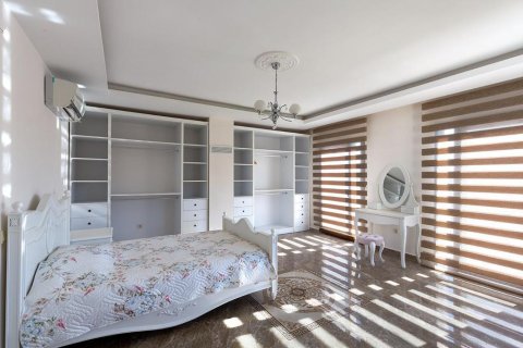 5+1 Villa in Milas, Mugla, Türkei Nr. 216193 - 5