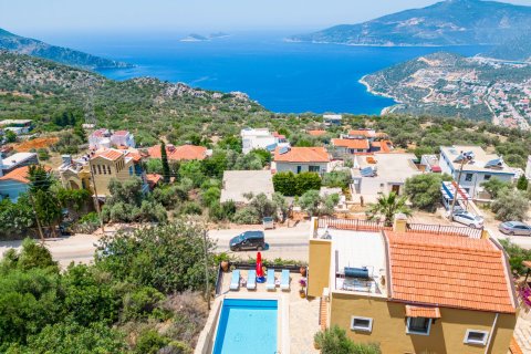 2+1 Villa in Kalkan, Antalya, Türkei Nr. 215475 - 13