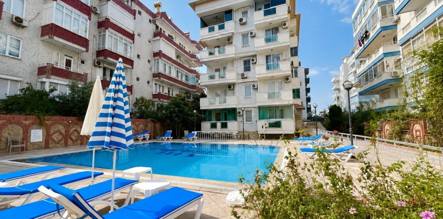 2+1 Lägenhet i Oba, Antalya, Turkiet Nr. 232187
