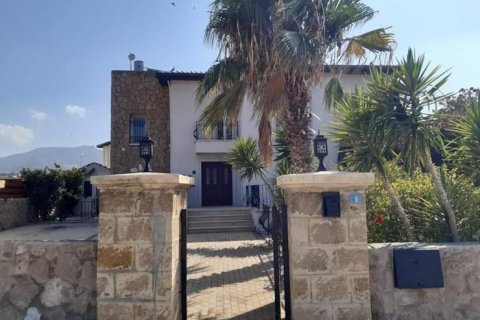 4+1 Villa  i Girne,  Nr. 100745 - 5