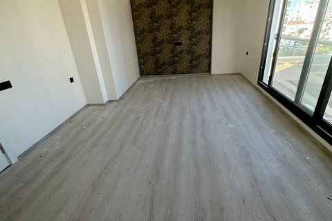 آپارتمان در  Mersin ، ترکیه 3 خوابه ، 130 متر مربع.  شماره 136465 - 10
