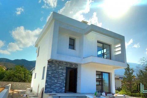 3+1 Villa  i Alsancak, Girne,  Nr. 90560