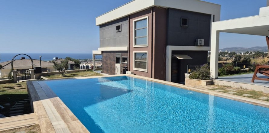  in Kusadasi, Aydin, Turkey No. 226804