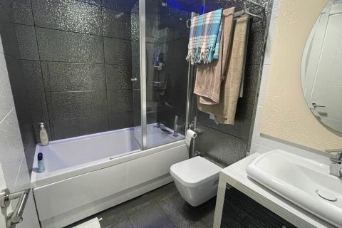 2+1 Lejlighed  i Mahmutlar, Antalya, Tyrkiet Nr. 103723 - 25