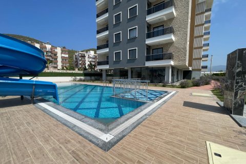 Daire  1+1  Gazipaşa, Antalya, Türkiye №136589