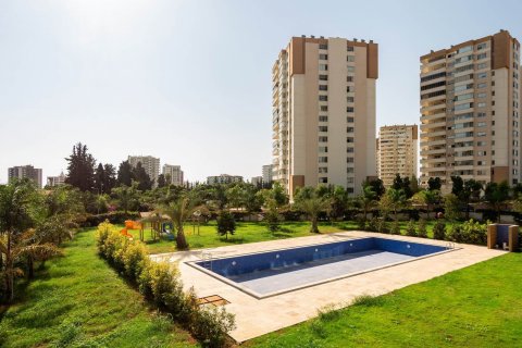 Oktay Midu  i Bursa, Turkiet Nr.86965 - 5