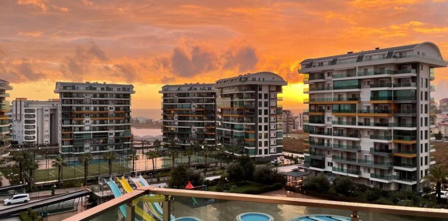 1+1 Apartment  in Avsallar, Antalya, Turkey No. 100763