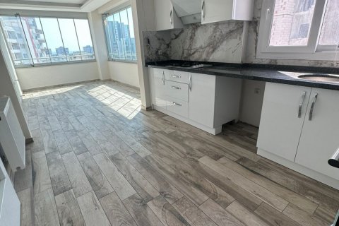 3+1 Lägenhet i Mersin, Turkiet Nr. 140624 - 9